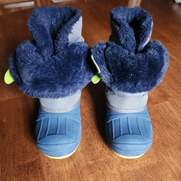 Cat & Jack Gray and Blue Kids Boots - Picture 6 of 10